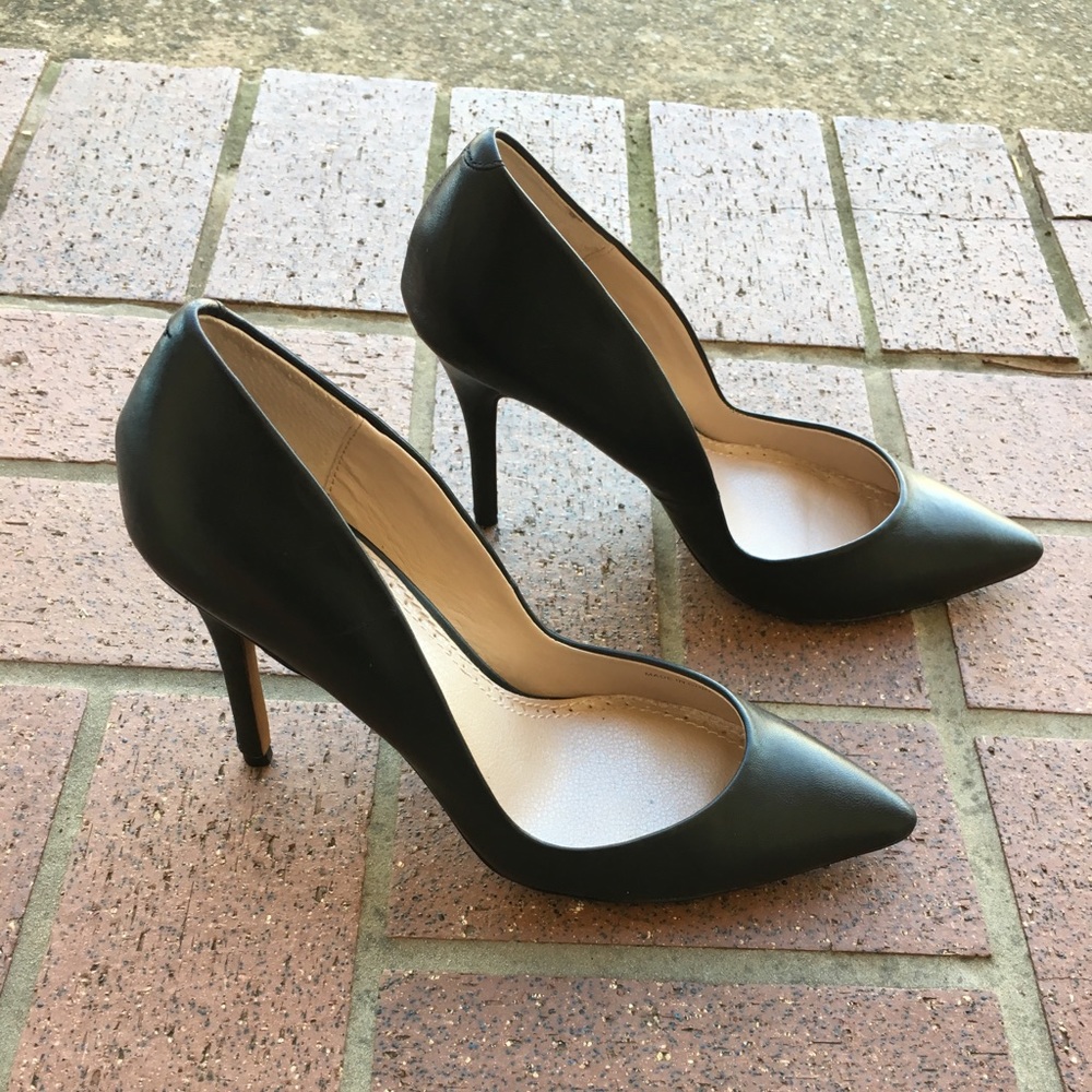 Charles by Charles David Black Pumps Size 9